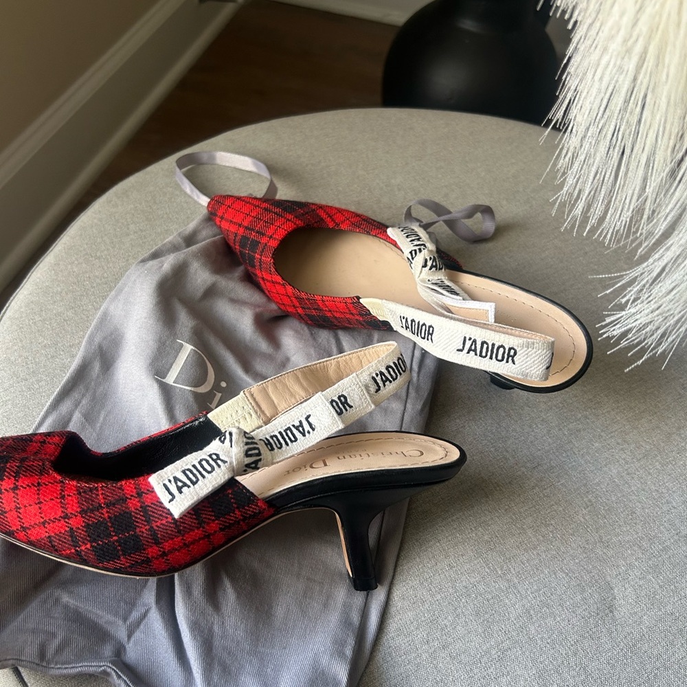 J'Adior Slingback Pump - Picture 10 of 10